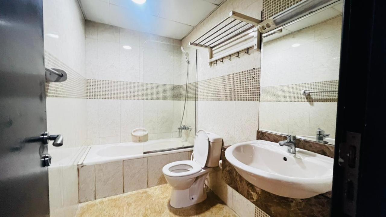 Urban Oasis Partition In Barsha 1 Near Metro Проживання в сім'ї *